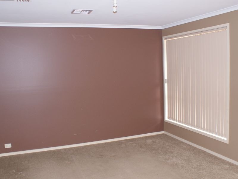 6 Finch Close, Andrews Farm SA 5114