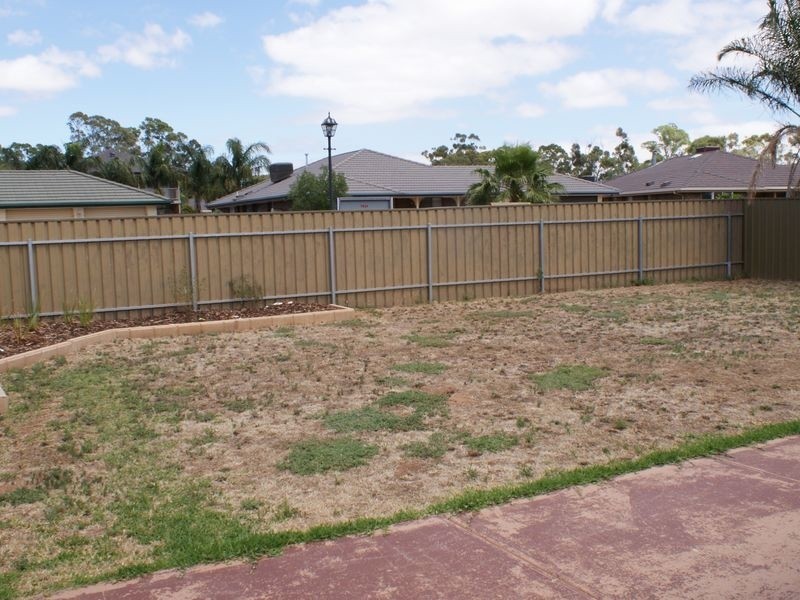 6 Finch Close, Andrews Farm SA 5114