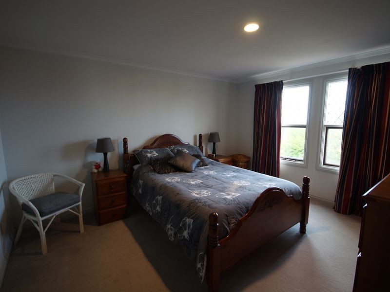 30 Cambridge Terrace, Hillbank SA 5112