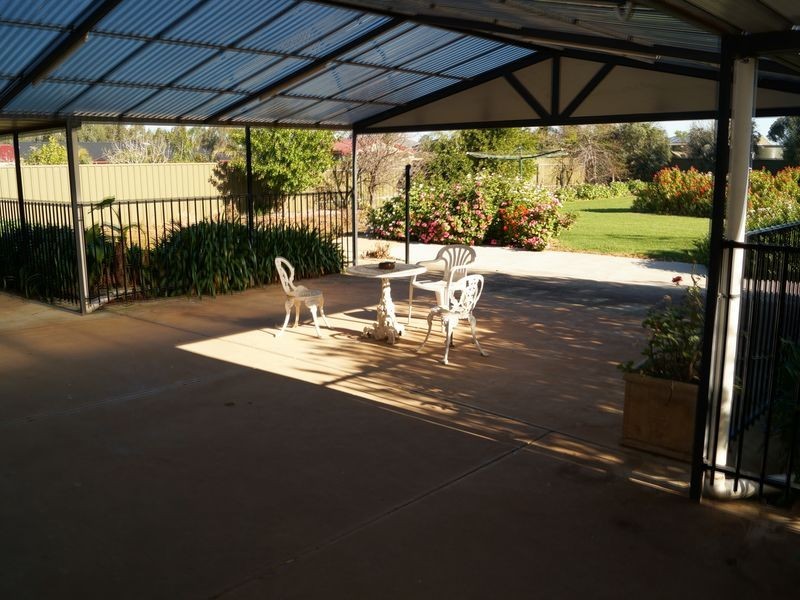 8 Whitelaws Court, Angle Vale SA 5117