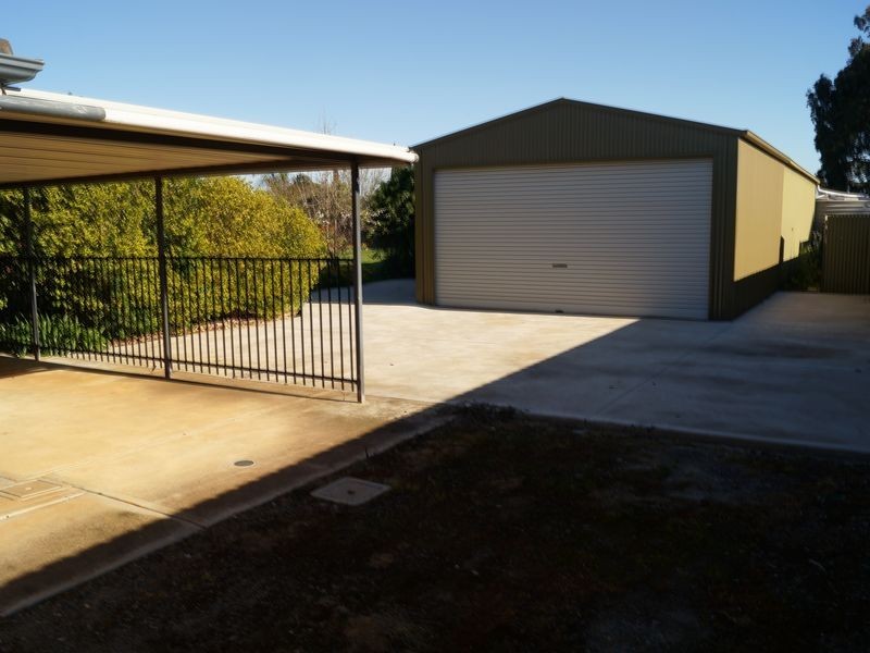 8 Whitelaws Court, Angle Vale SA 5117