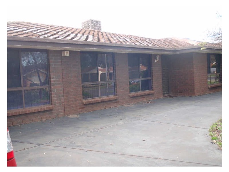 11 Grevillia Drive, Parafield Gardens SA 5107