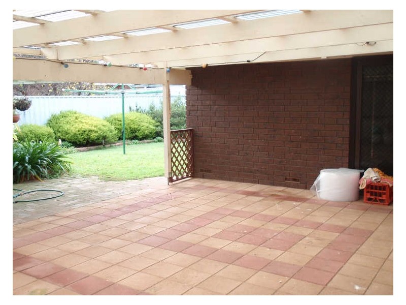 11 Grevillia Drive, Parafield Gardens SA 5107