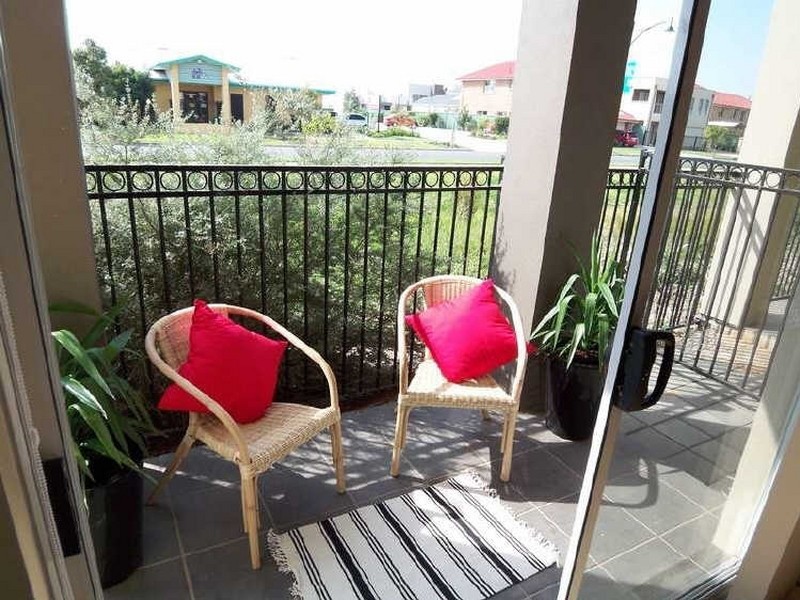 6/7 Banrock Place, Mawson Lakes SA 5095