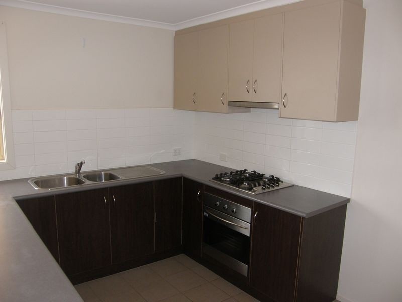 10 Albert Court, Andrews Farm SA 5114