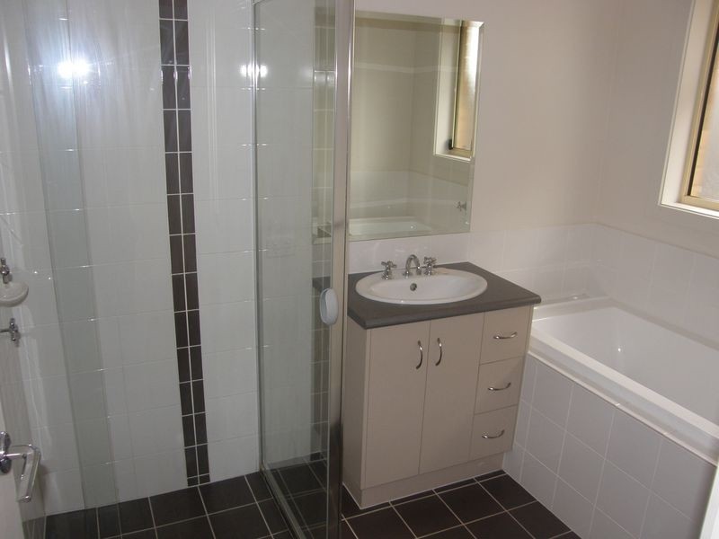 10 Albert Court, Andrews Farm SA 5114