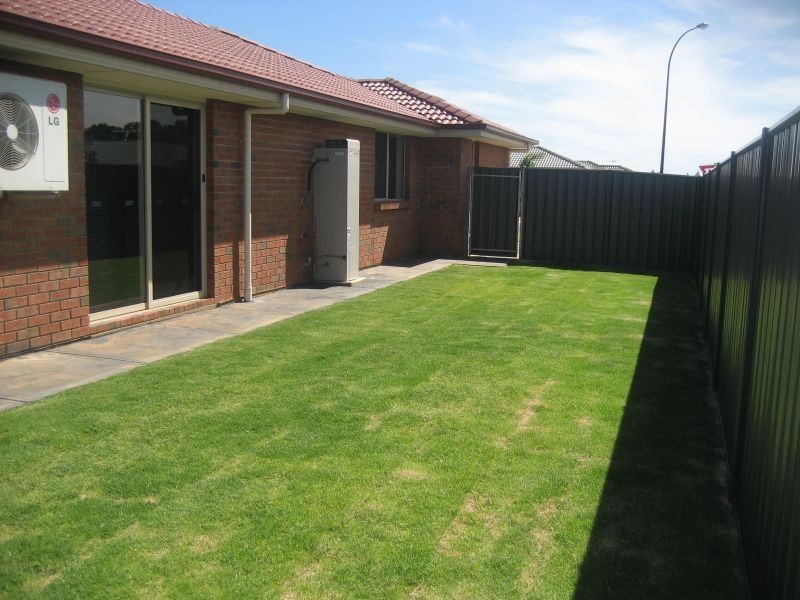 43 Gairdner Blvd, Andrews Farm SA 5114