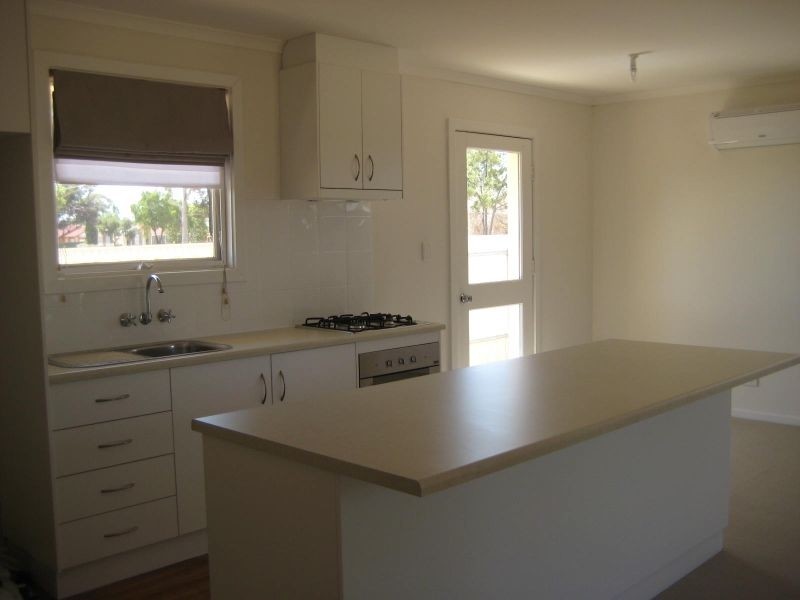 2 Vincent Road, Smithfield Plains SA 5114