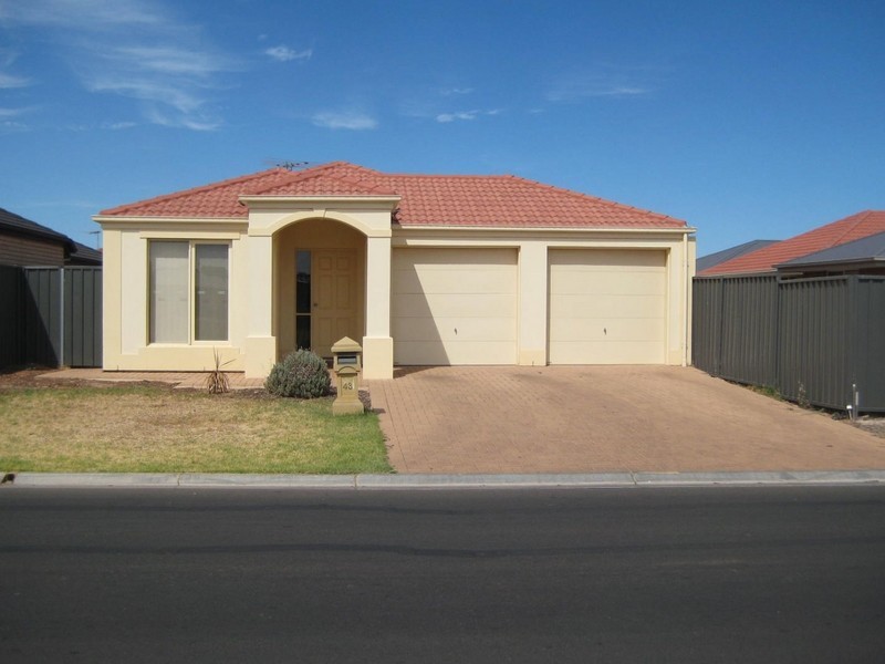 43 Lakeside Drive, Andrews Farm SA 5114