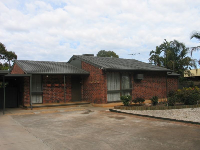 8 Haslam Crescent, Elizabeth Vale SA 5112