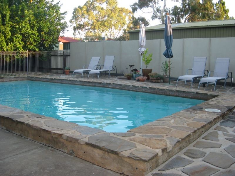 8 Haslam Crescent, Elizabeth Vale SA 5112