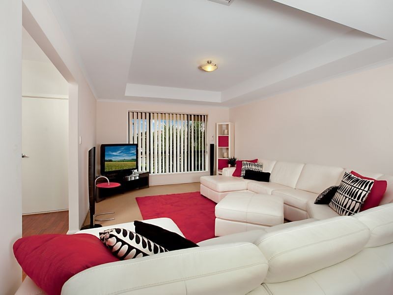 98 President Avenue, Andrews Farm SA 5114