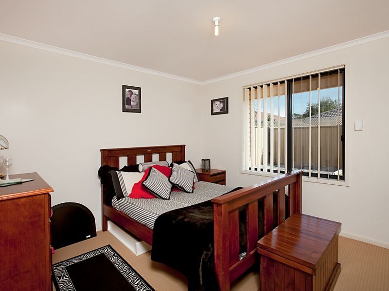 98 President Avenue, Andrews Farm SA 5114