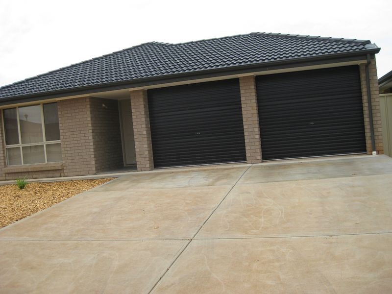 18 Strathmore Avenue, Smithfield SA 5114