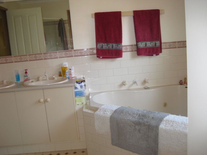 14 Pfitzner Place, Greenwith SA 5125