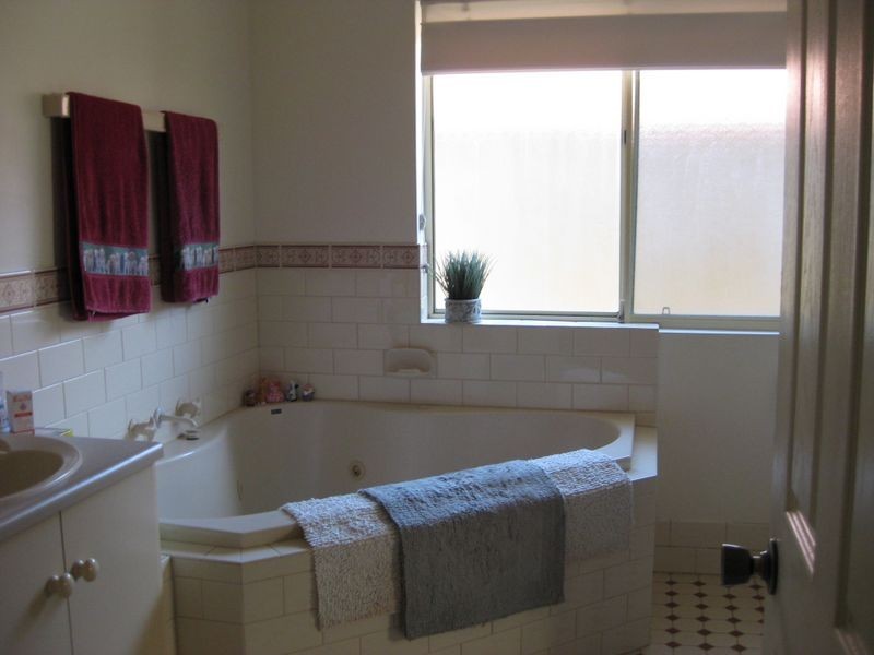 14 Pfitzner Place, Greenwith SA 5125