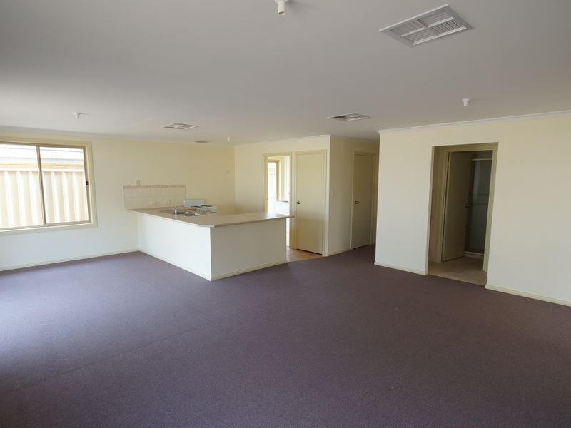 4 Charta Circuit, Smithfield SA 5114