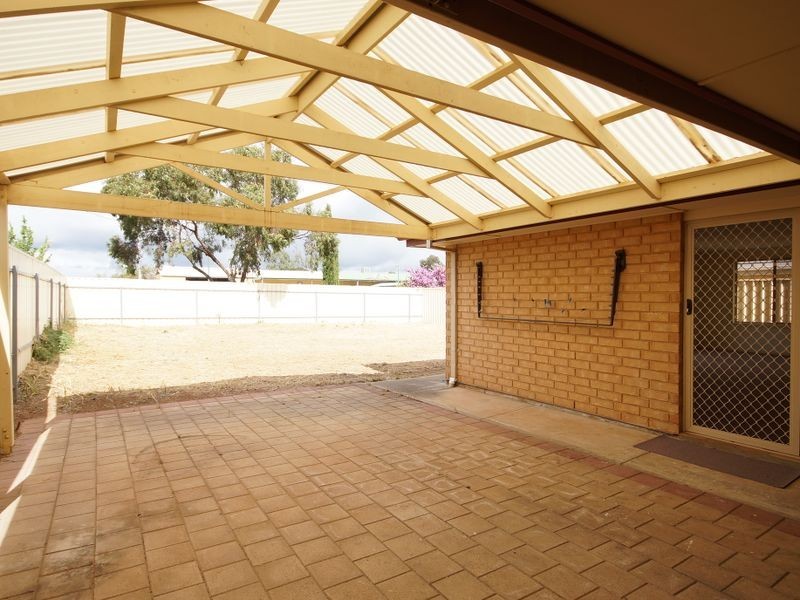 4 Charta Circuit, Smithfield SA 5114