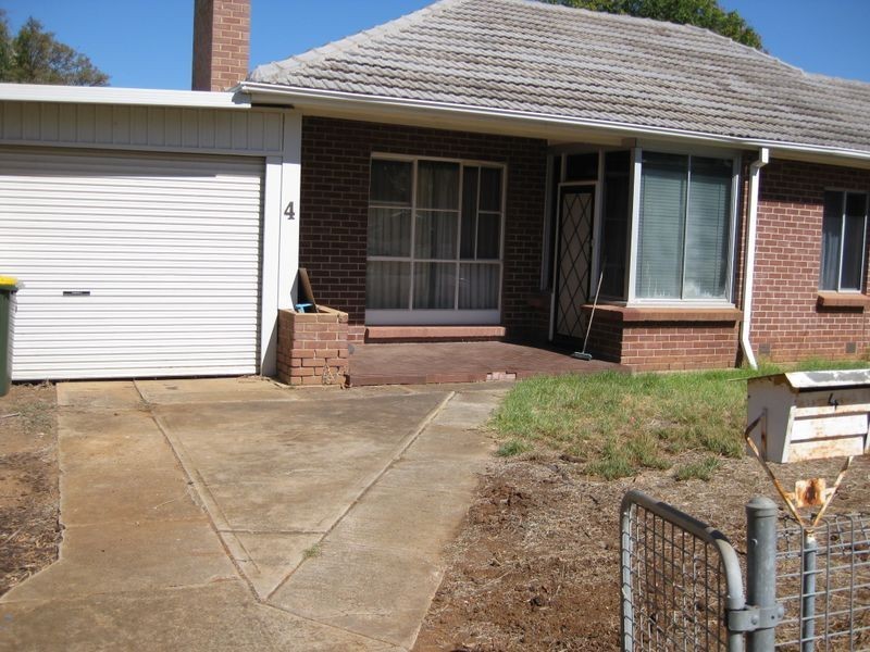 4 Sampson Road, Elizabeth Grove SA 5112