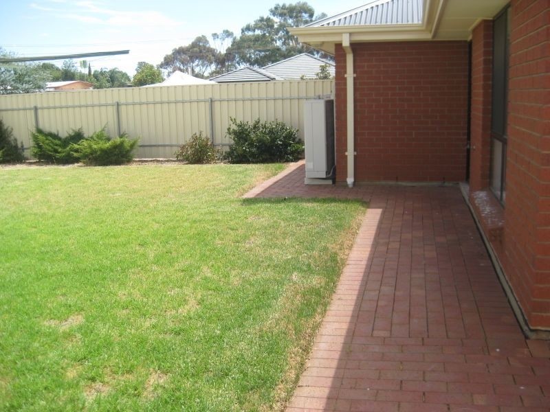 6 Strathaird Boulevard, Smithfield SA 5114