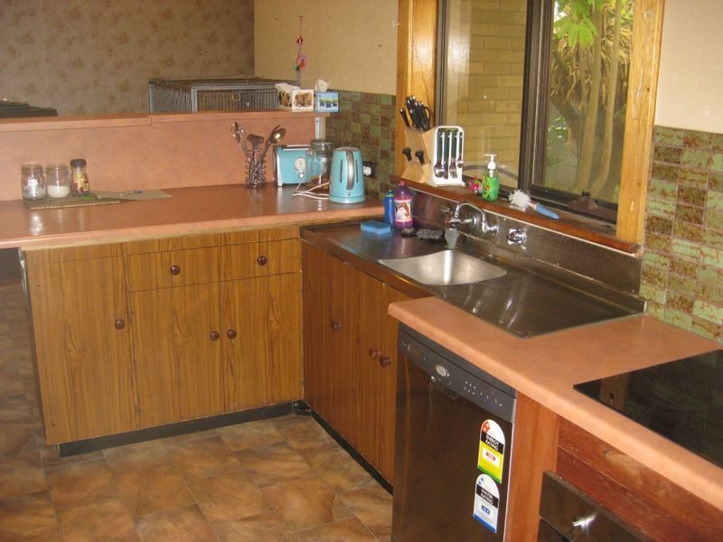 92 Fairfield Road, Elizabeth South SA 5112