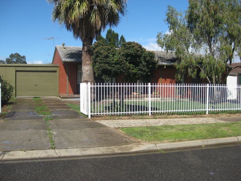 7 Gurumbi Crescent, Munno Para SA 5115