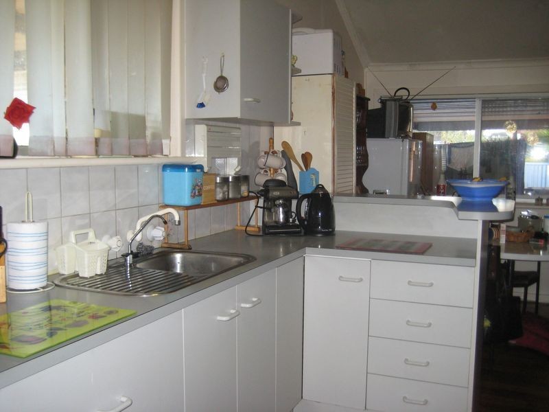 17 Crisp Road, Elizabeth Downs SA 5113