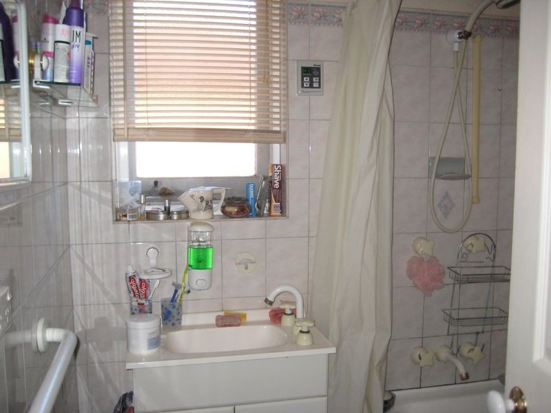 17 Crisp Road, Elizabeth Downs SA 5113