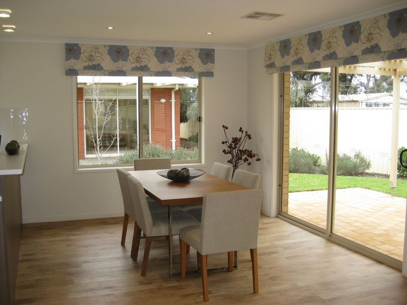 13 Arcadia Drive, Smithfield SA 5114