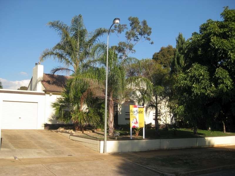 16 Halsey Road, Elizabeth East SA 5112