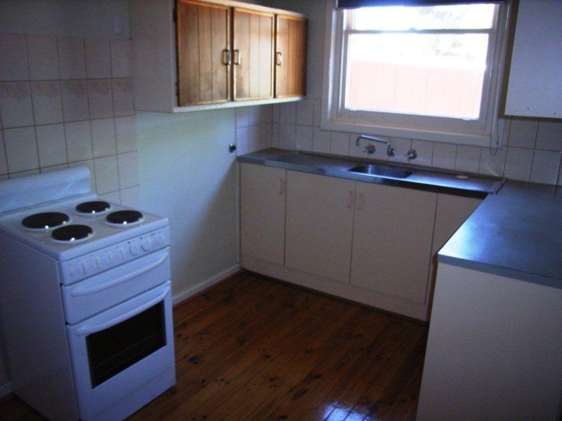 16 Flower Street, Elizabeth Downs SA 5113