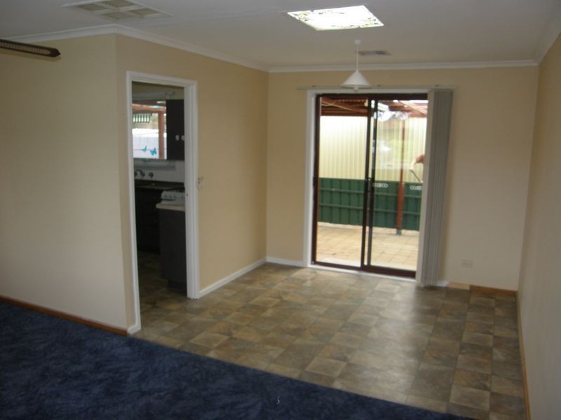 10 Wilterna Crescent, Smithfield SA 5114