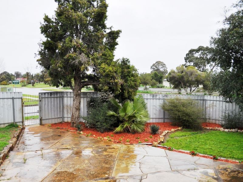 1 Gayland Road, Elizabeth Downs SA 5113