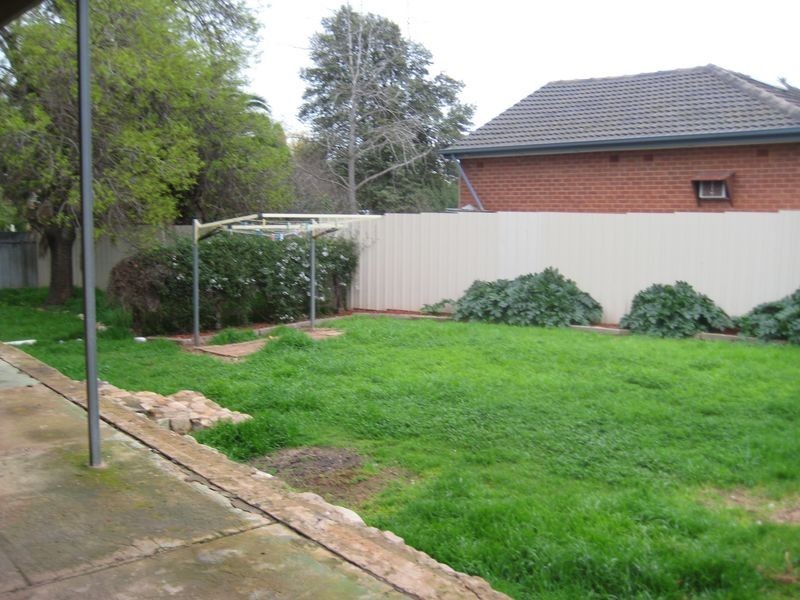 1 Gayland Road, Elizabeth Downs SA 5113