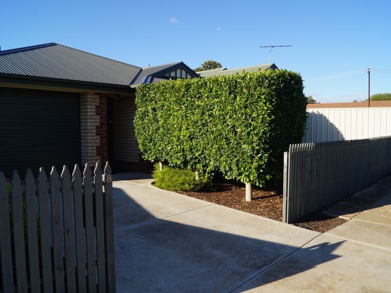 8 Vincent Road, Smithfield Plains SA 5114