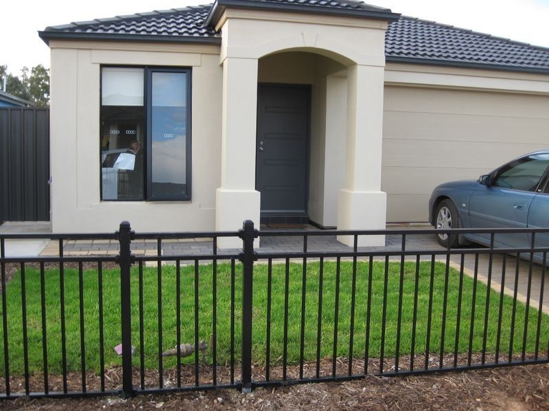 38 Coonawarra Avenue, Andrews Farm SA 5114
