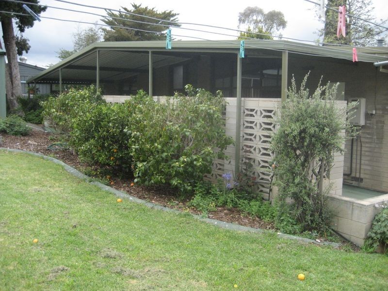 6 Domain Avenue, Para Vista SA 5093