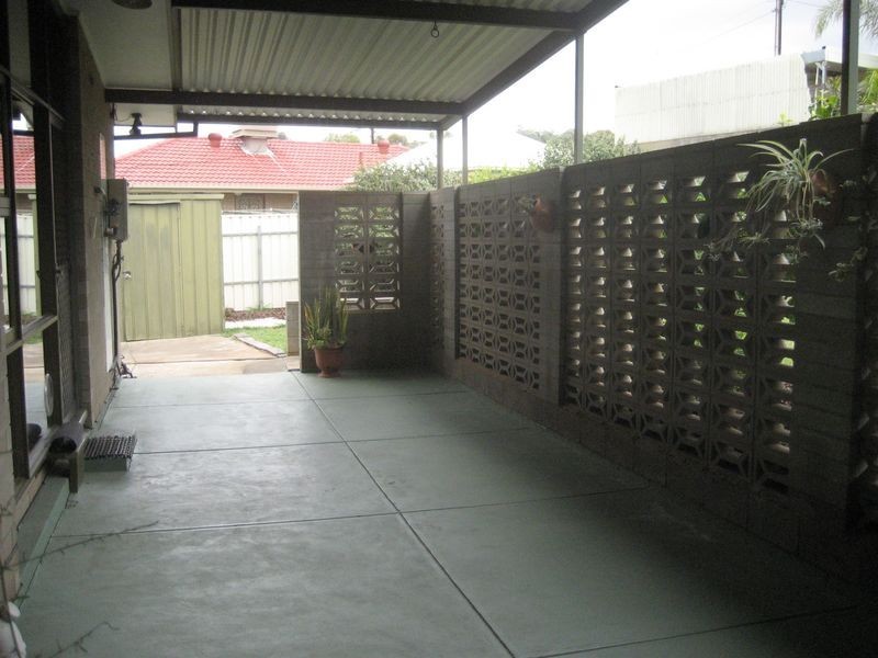 6 Domain Avenue, Para Vista SA 5093