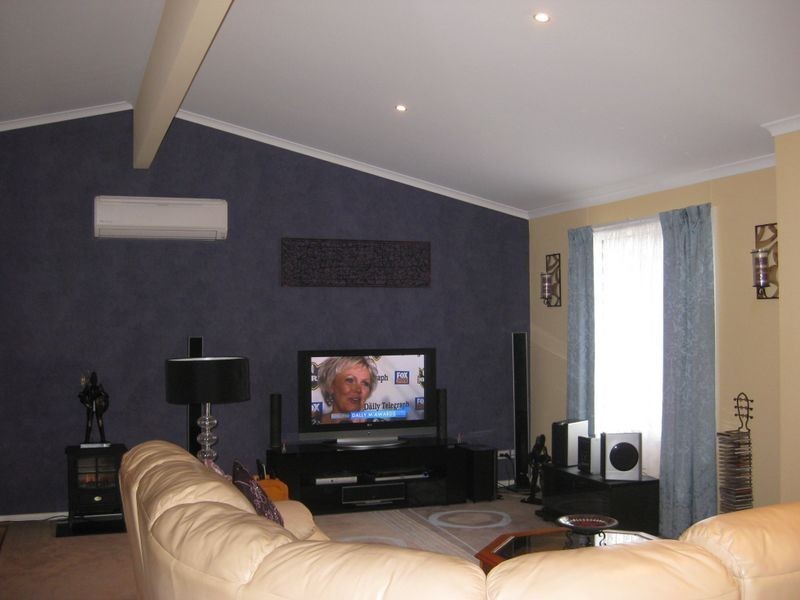 176 Pine Street Elizabeth Village, Penfield SA 5121