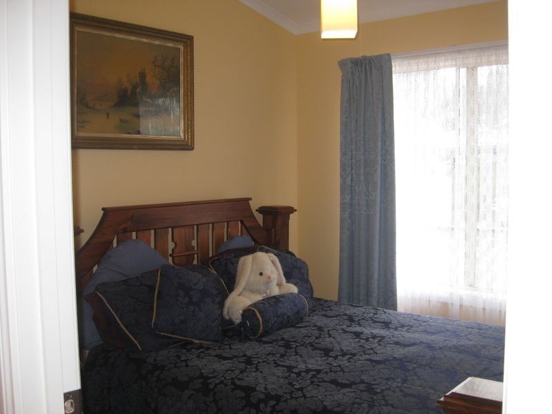 176 Pine Street Elizabeth Village, Penfield SA 5121