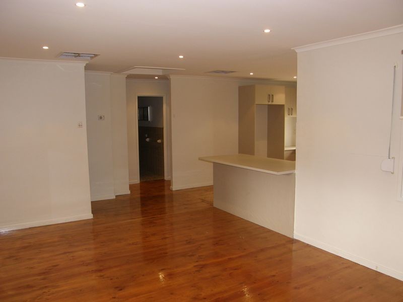 2 Burford Street, Elizabeth Downs SA 5113