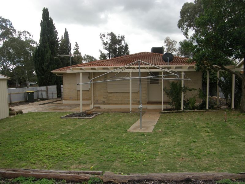 2 Burford Street, Elizabeth Downs SA 5113