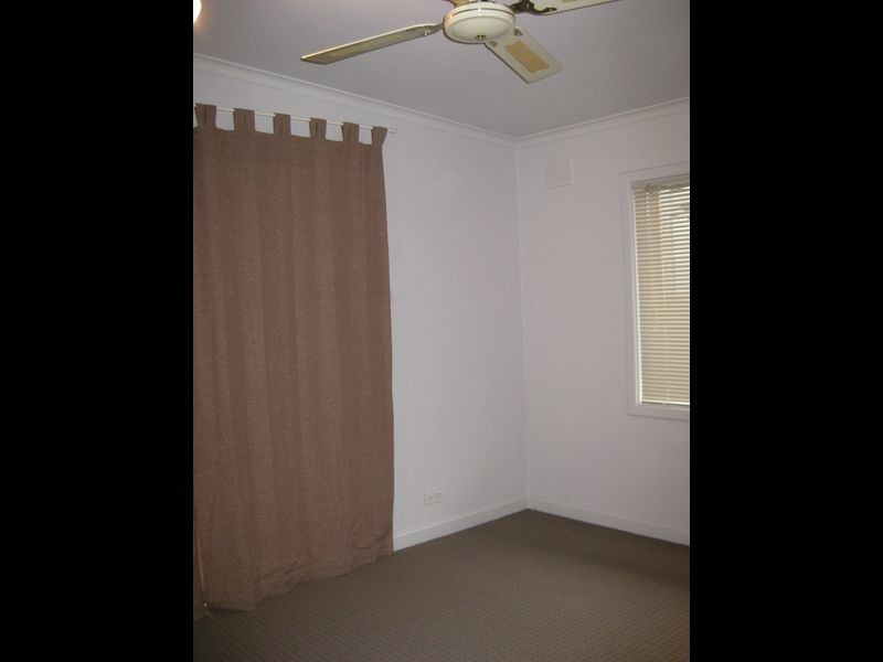 16 Saint Road, Smithfield Plains SA 5114