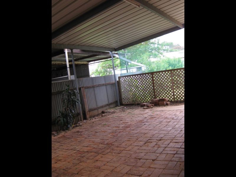 16 Saint Road, Smithfield Plains SA 5114