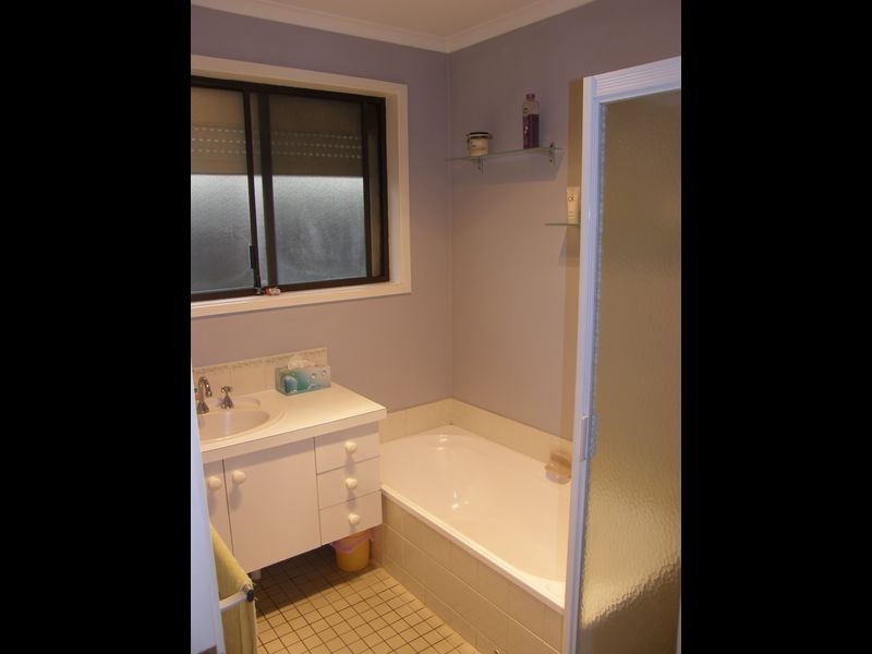 6 Janine Drive, Burton SA 5110