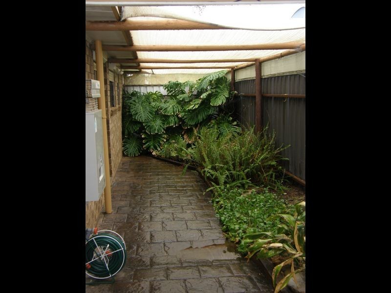 6 Janine Drive, Burton SA 5110