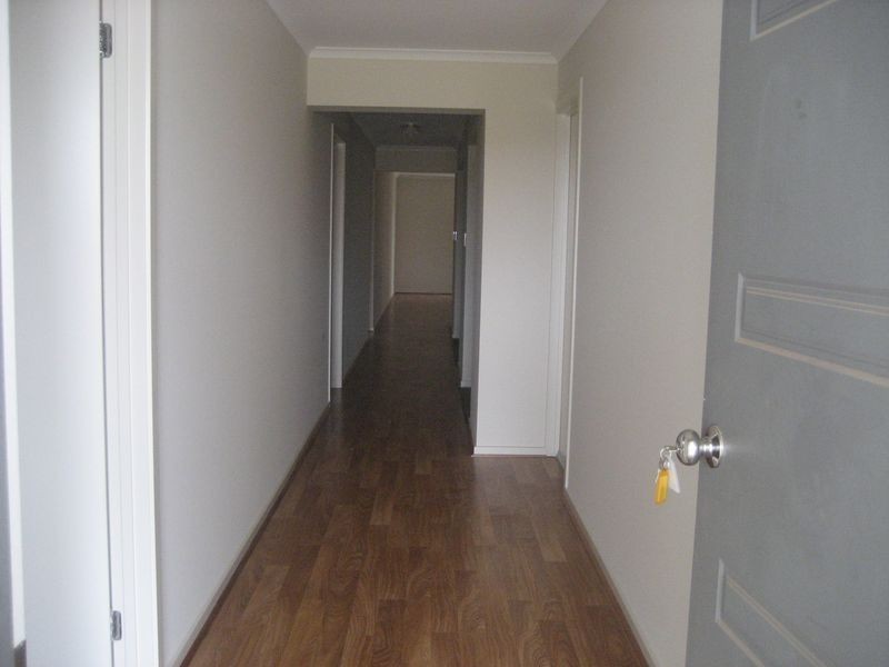 21 Coonawarra Avenue, Andrews Farm SA 5114