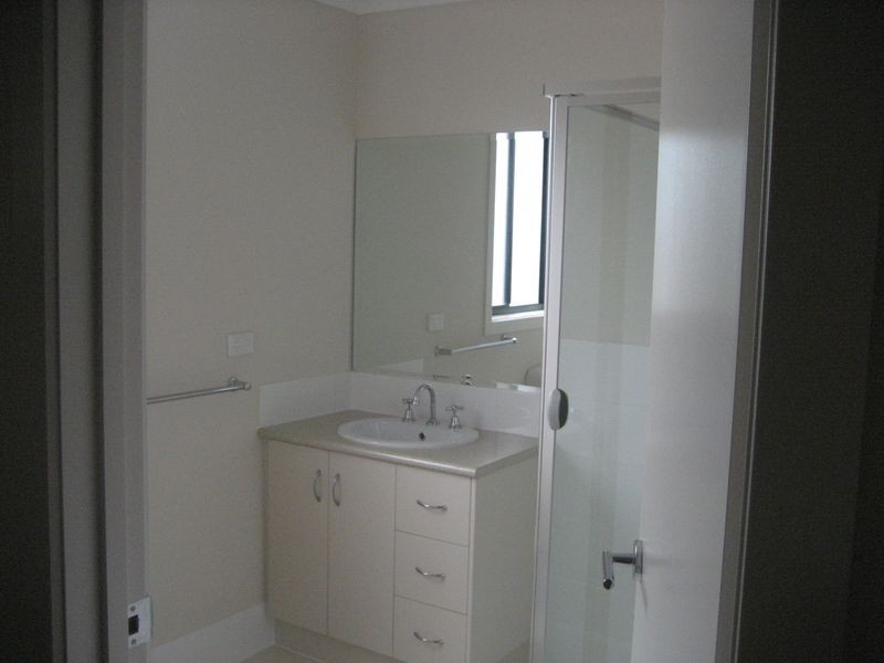 21 Coonawarra Avenue, Andrews Farm SA 5114