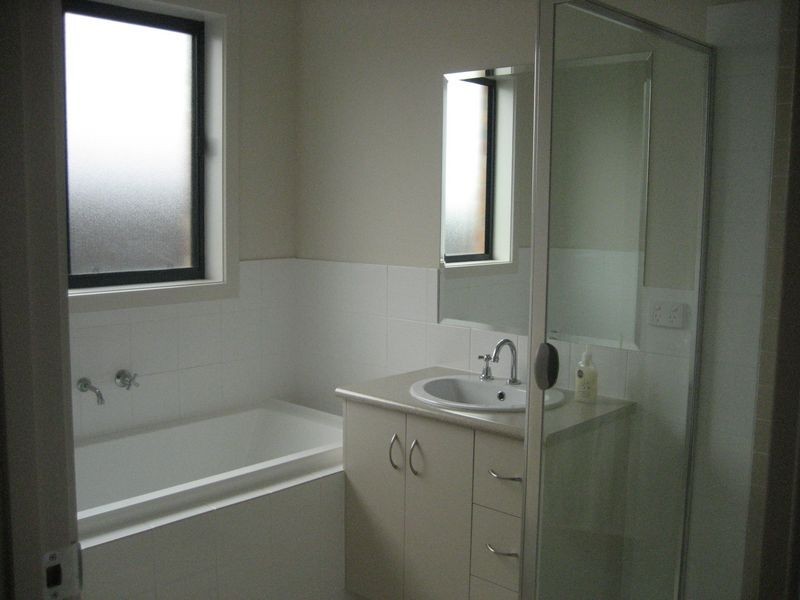 21 Coonawarra Avenue, Andrews Farm SA 5114