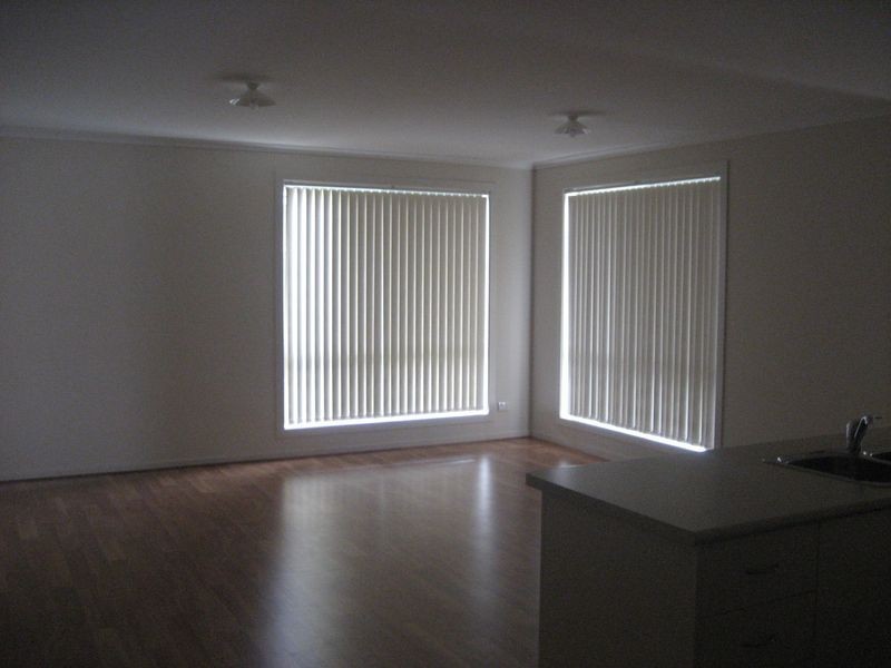 21 Coonawarra Avenue, Andrews Farm SA 5114